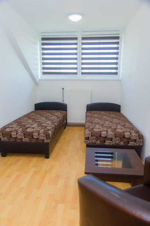 Vulcano Vendeghaz Hotel Mesteri Ngoại thất bức ảnh