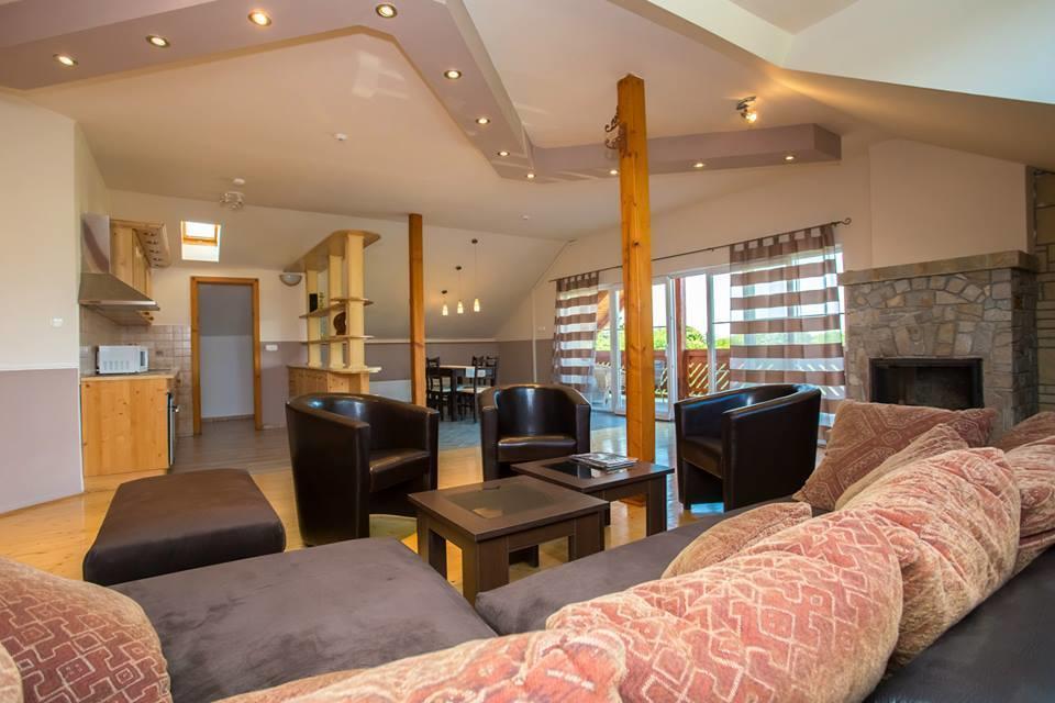 Vulcano Vendeghaz Hotel Mesteri Ngoại thất bức ảnh