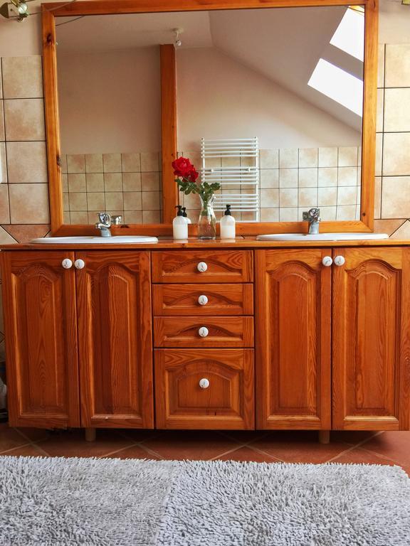 Vulcano Vendeghaz Hotel Mesteri Ngoại thất bức ảnh
